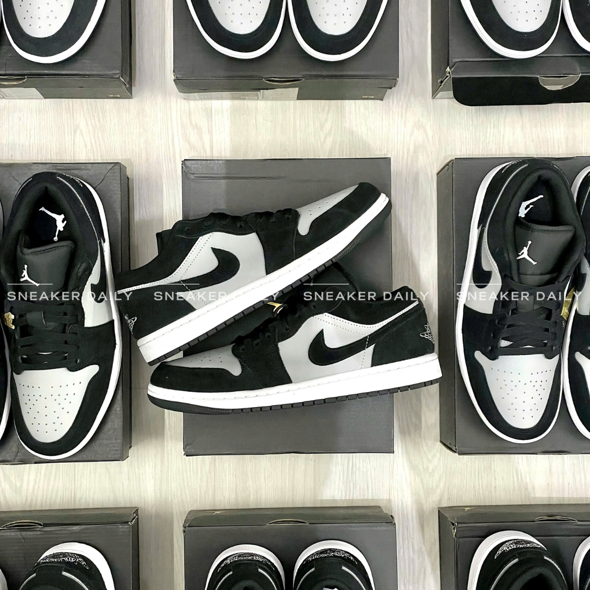 Giày Air Jordan 1 Low "Black/Light Smoke Grey" 553558-048 Giày Air Jordan 1 Low "Black/Light Smoke Grey" 553558-048