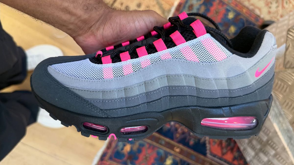 Nike ra mắt 4 phối màu Air Max 95 xám trong BST "Black Tongue Pack"