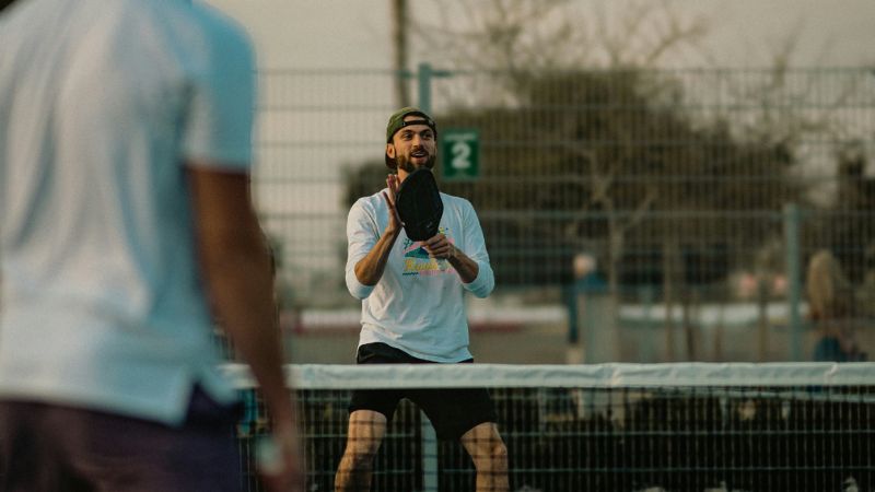 Cách đánh bại người chơi Pickleball có trình độ cao hơn