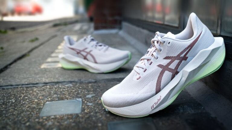 Đánh giá Asics NovaBlast 6