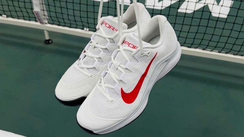 On The Roger và Nike Zoom Vapor mang đến cảm giác êm chân cùng khả năng hỗ trợ di chuyển