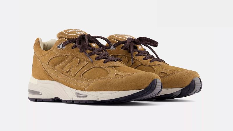 Hình ảnh New Balance 1954 - mẫu sneaker lifestyle runner mới kết hợp tinh hoa từ New Balance 1906 và 2002R