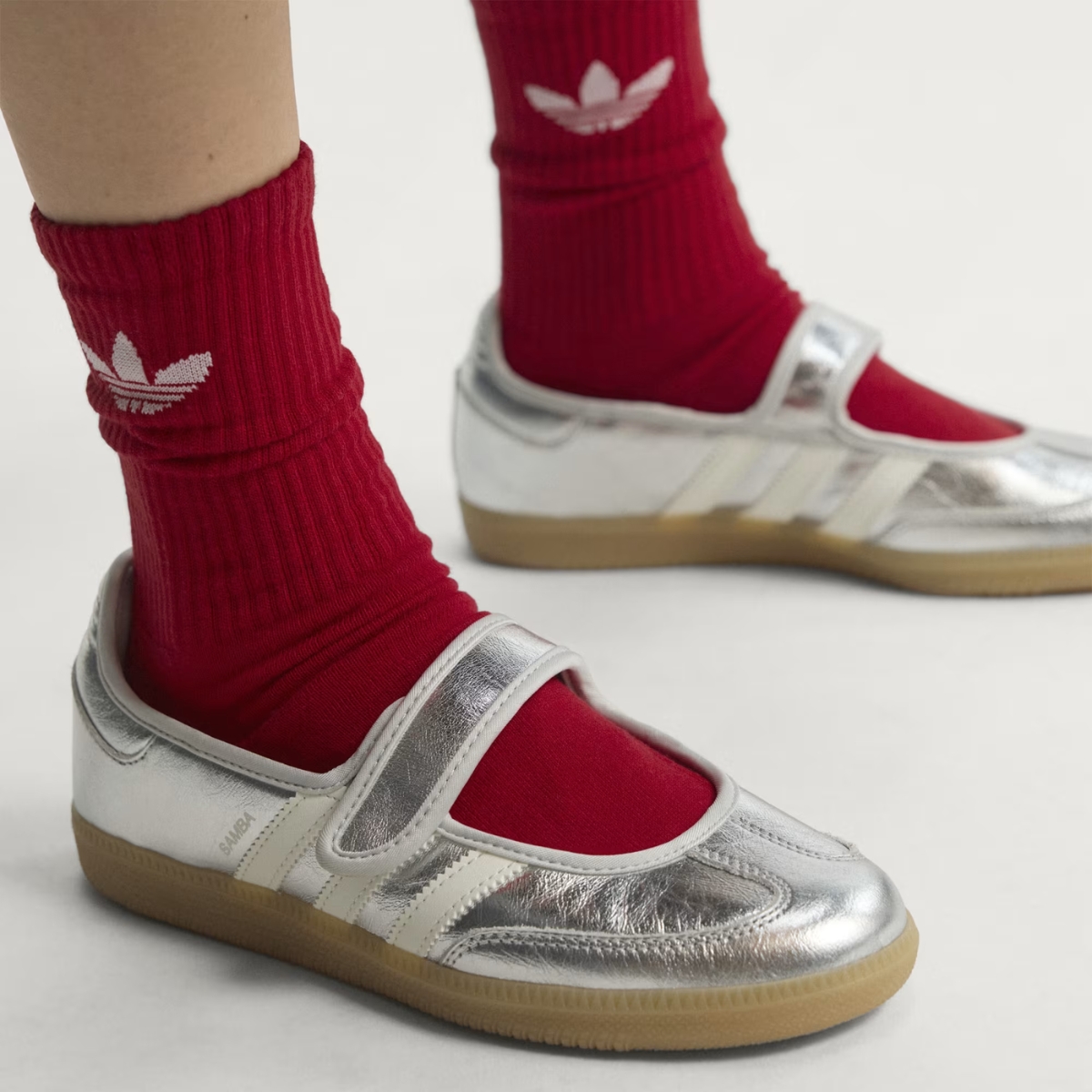 Giày Adidas Samba Jane 'Silver Metallic Off White' KK2502 Giày Adidas Samba Jane 'Silver Metallic Off White' KK2502
