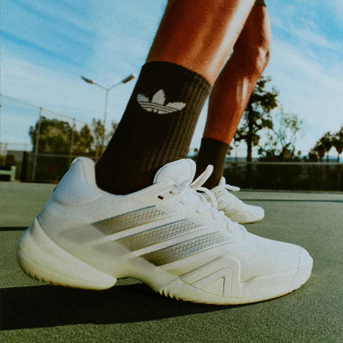 Giày Adidas Barricade 14 'White Tech Grey' KK4377 Giày Adidas Barricade 14 'White Tech Grey' KK4377