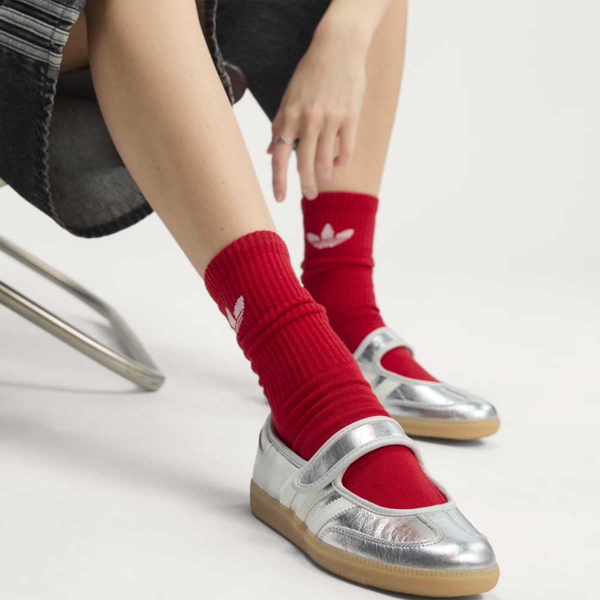 Giày Adidas Samba Jane 'Silver Metallic Off White' KK2502 Giày Adidas Samba Jane 'Silver Metallic Off White' KK2502