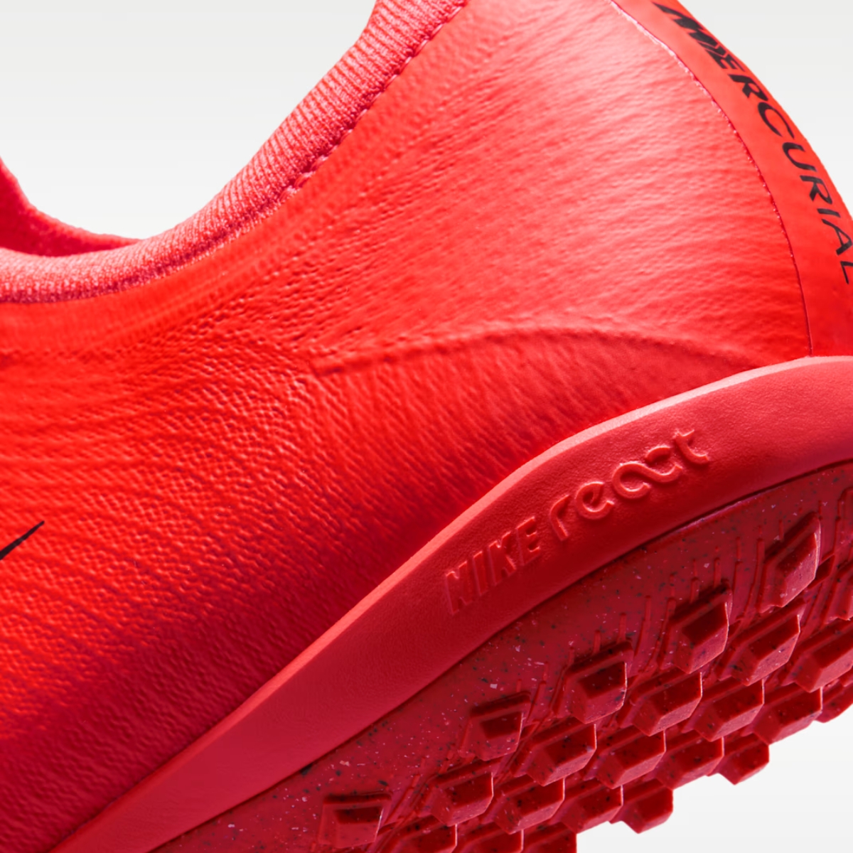Giày Nike Mercurial Vapor 17 Pro TF 'Bright Crimson' IM5811-600 Giày Nike Mercurial Vapor 17 Pro TF 'Bright Crimson' IM5811-600