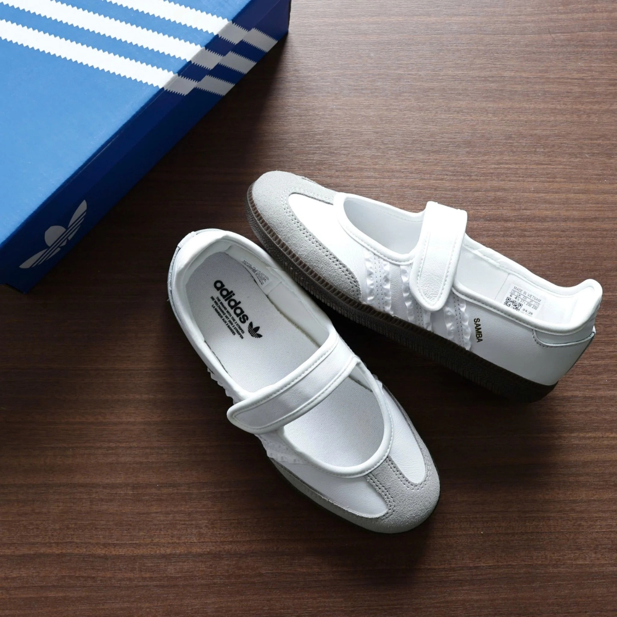 Giày Adidas Samba Jane 'Cloud White' KZ6692 Giày Adidas Samba Jane 'Cloud White' KZ6692