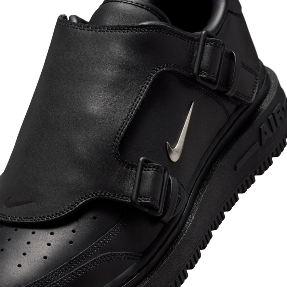 Giày Nike Air Force 1 Low Luxe 'Black' JA3822-010 Giày Nike Air Force 1 Low Luxe 'Black' JA3822-010