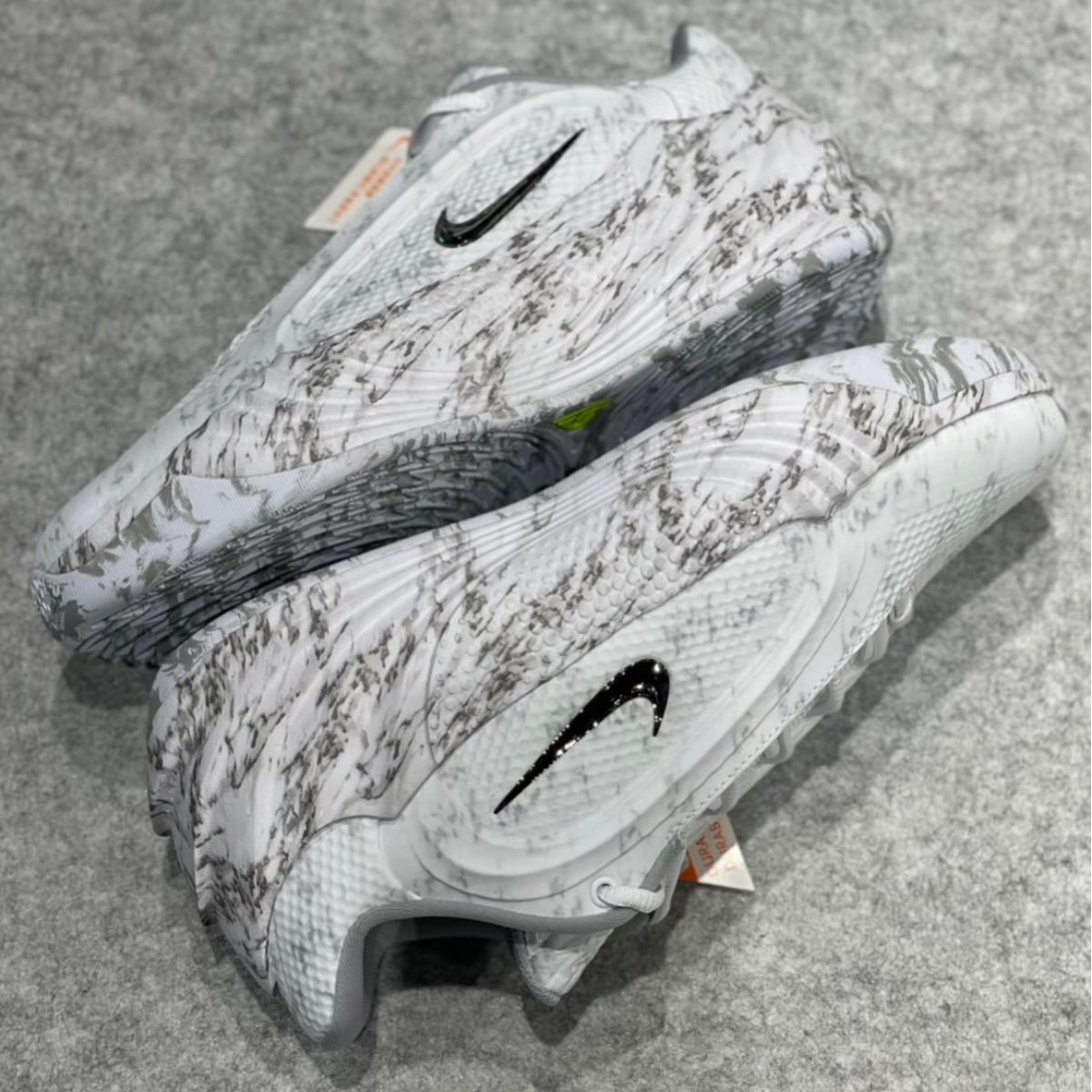 Nike Giannis Freak 8 LE EP 'White Light Smoke Grey Silver' JA1402-100 Nike Giannis Freak 8 LE EP 'White Light Smoke Grey Silver' JA1402-100