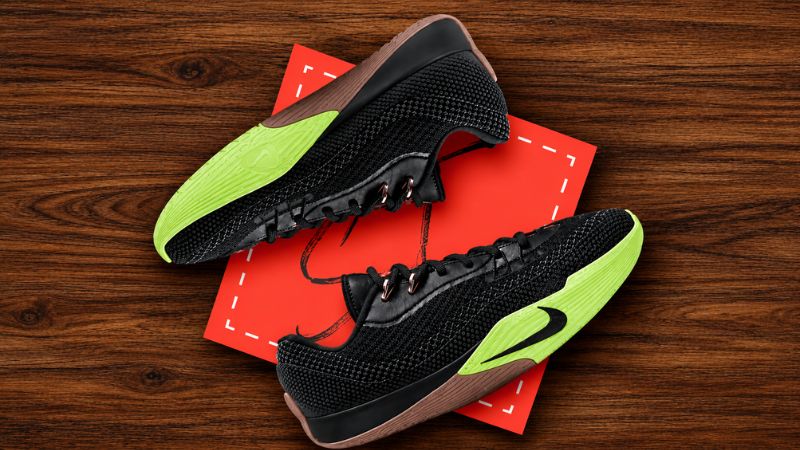 Nike S.T. Flare EP sở hữu đế XDR bền bỉ, vân xương cá phù hợp sân bóng ngoài trời