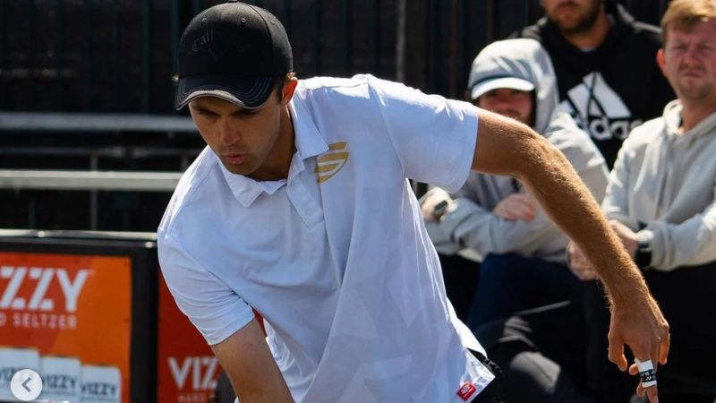 James Ignatowich kiểm nghiệm vợt RPM Pickleball trong thi đấu chuyên nghiệp
