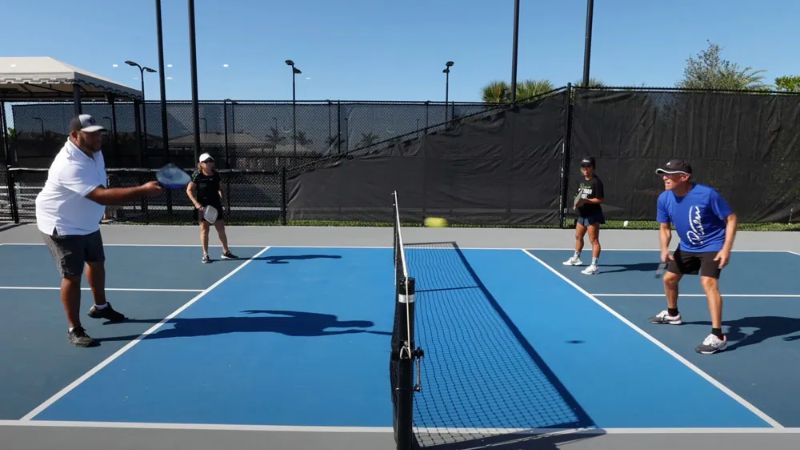 Tư duy 4.0 giúp người chơi pickleball lựa chọn thời điểm tấn công thay vì cố gắng kết thúc mọi pha bóng