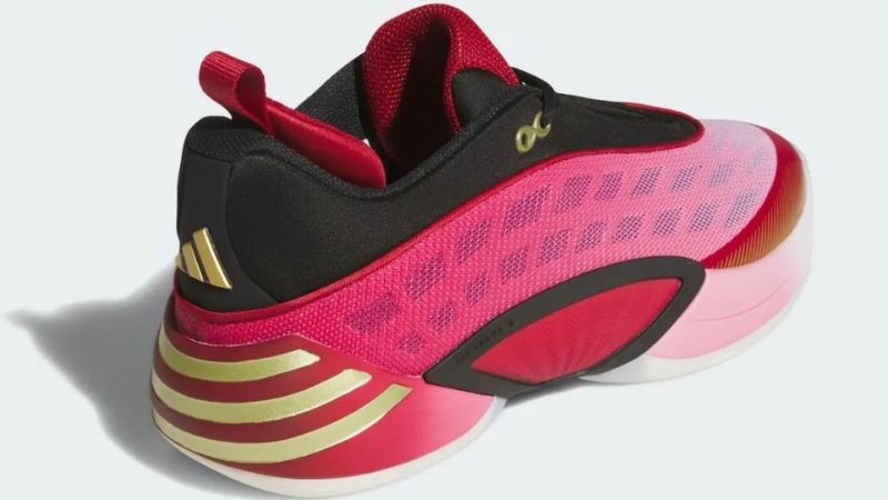 Ưu điểm adidas DON Issue 8 nằm ở traction tốt, đệm Lightstrike Pro êm nảy và khả năng khóa gót hiệu quả
