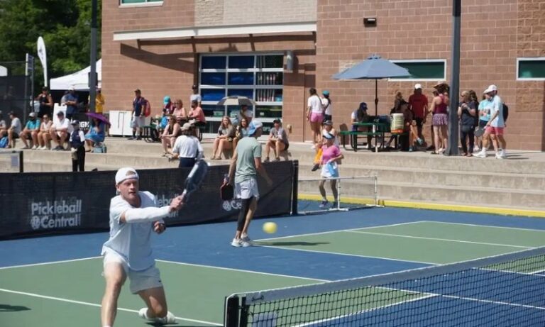 vợt pickleball hàng đầu dành cho nội dung đánh đơn