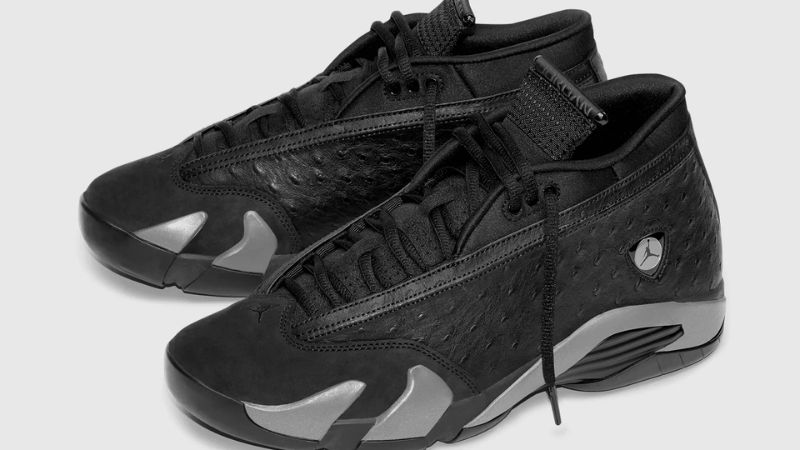 Air Jordan 14 Low Black Pack nổi bật với da đà điểu và đế giữa bạc