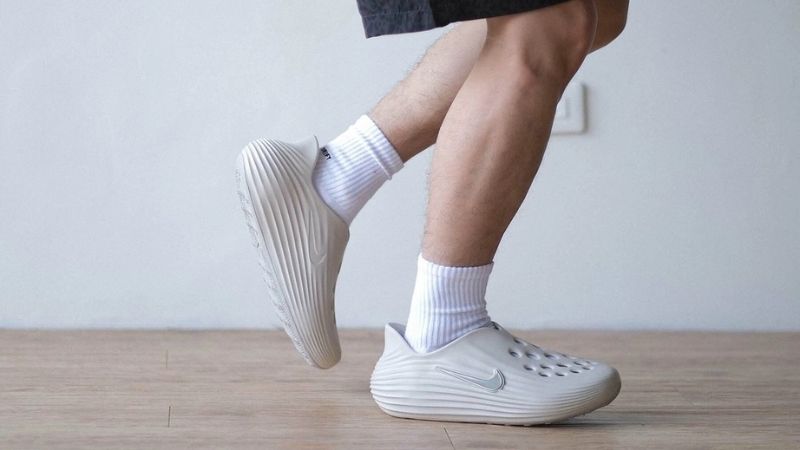 Hướng dẫn chọn size giày Nike ReactX Rejuven8 khi thiếu half size