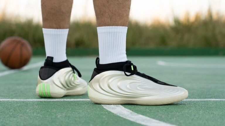 Review adidas Harden Volume 10