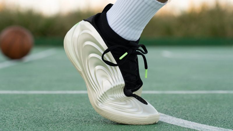 adidas Harden Volume 10 được giới thiệu với mức giá bán lẻ khoảng 160 USD