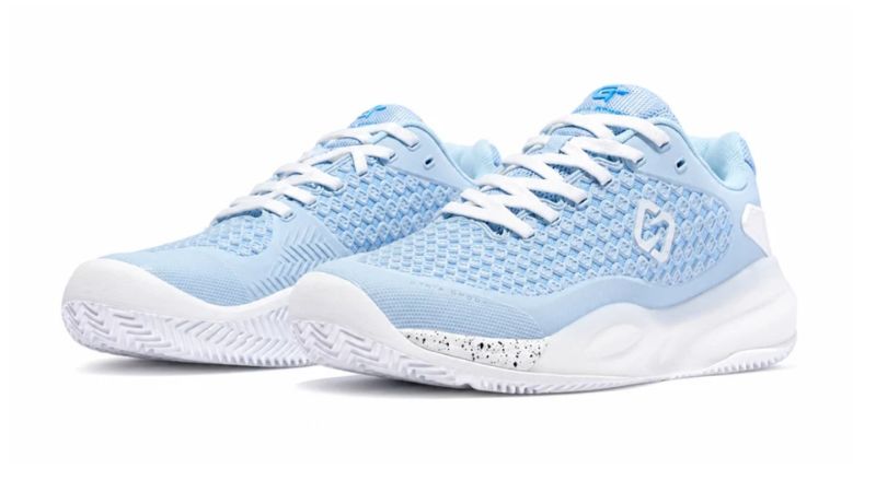 Stria G1 Pro là giày pickleball chuyên dụng kết hợp công nghệ bóng rổ hiện đại