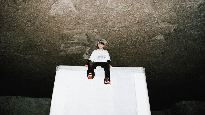 Social Status x Air Jordan 1 Retro Low OG lộ diện với chi tiết vintage