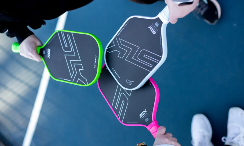 Mua vợt pickleball cho người chơi trình độ cao chính hãng tại Sneaker Daily
