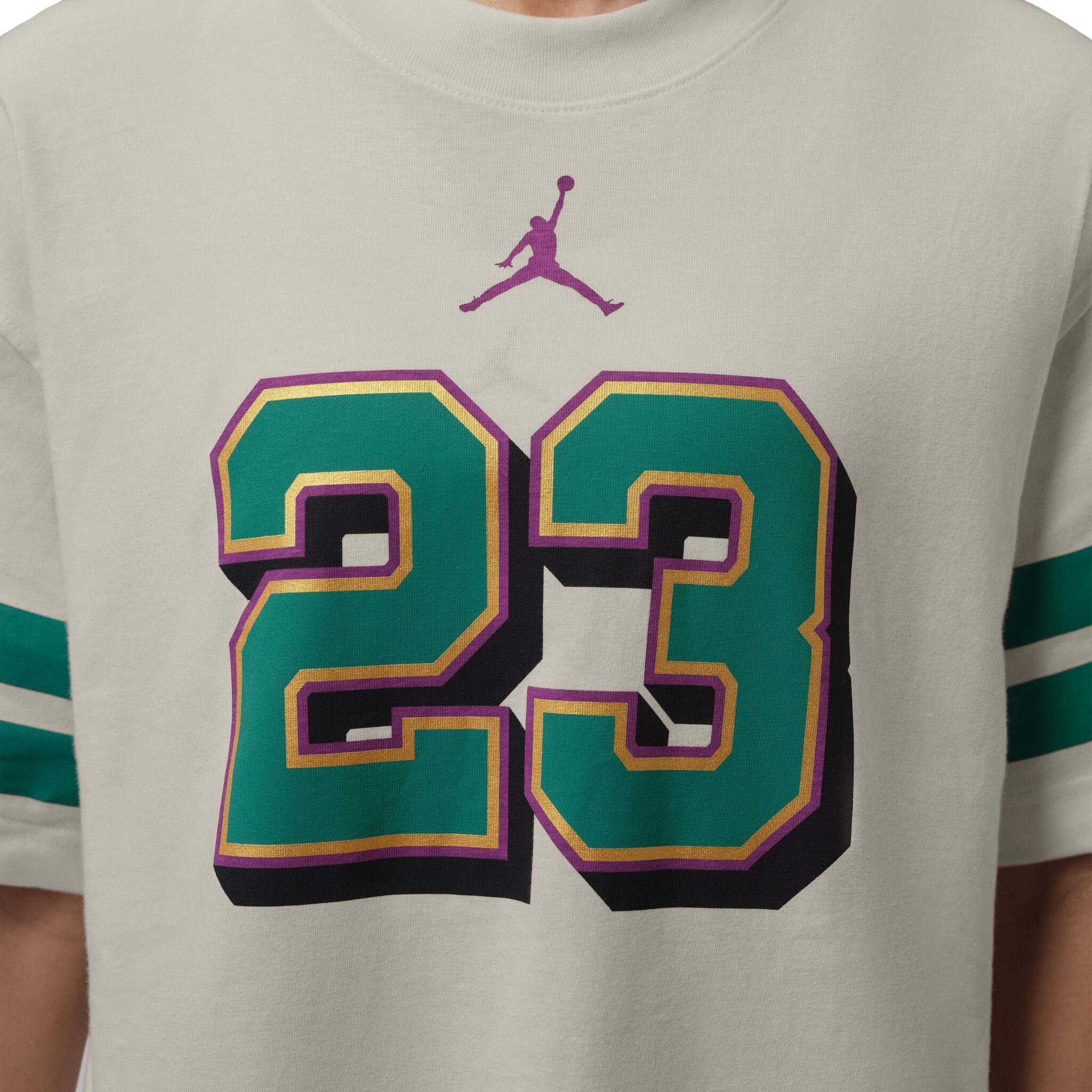 wmns-air-jordan-essentials-girlfriend-fit-t-shirt-sail-green-iz4040-133-4 (WMNS) Air Jordan Essentials Girlfriend Fit T-Shirt 'Sail Green Noise' IZ4040-133